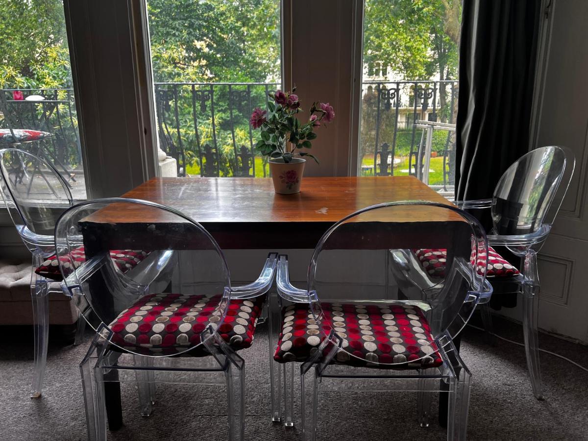 Hyde Park Studio Has Private Balcony With Tranquil Garden View ロンドン エクステリア 写真