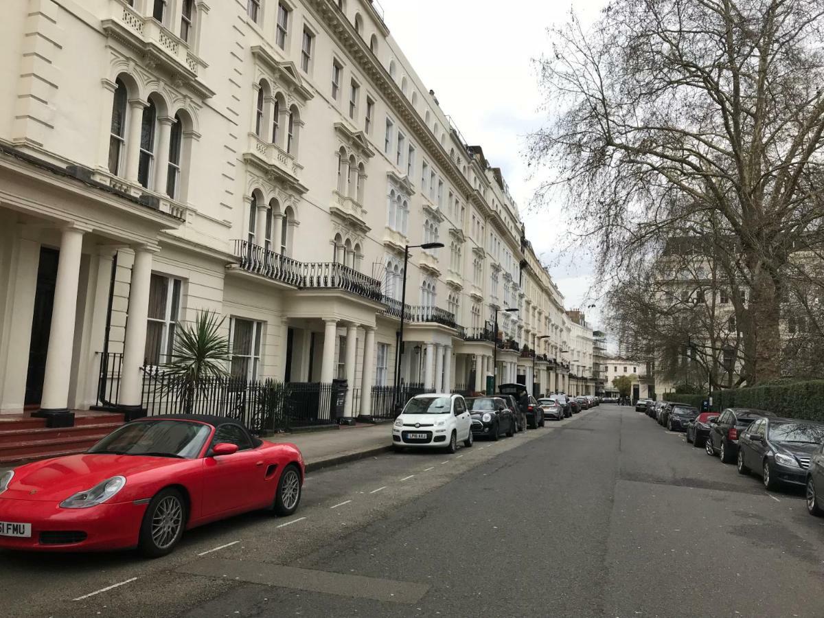 Hyde Park Studio Has Private Balcony With Tranquil Garden View ロンドン エクステリア 写真